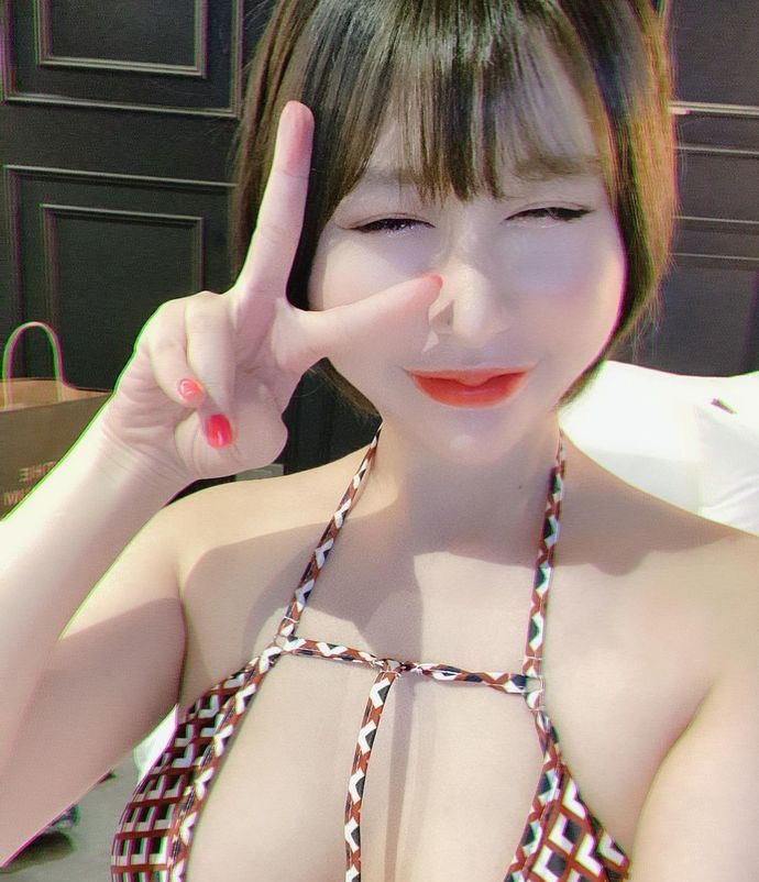 Seoae（서애、ソあい） 资料简介，混血女主播图片！插图3